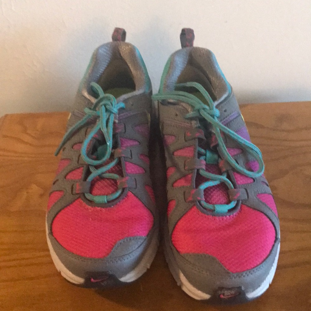 Woman’s Nike Alvord 10 Sneakers